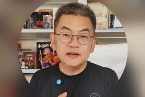 苏群:雄鹿在字母交易中一定想得到4个以上选秀权 绿军或是烟雾弹