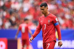 C罗生涯出战6届世界杯:23场共计8球2助攻,有17场比赛无法破门