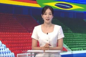 记得她吗?韩国美女主持2014场边一笑成名,今日正主持世界杯节目