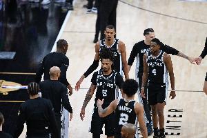 塞内加尔vs伊拉克直播_世界杯塞内加尔vs伊拉克在线观看无插件_塞内加尔vs伊拉克直播全场录像