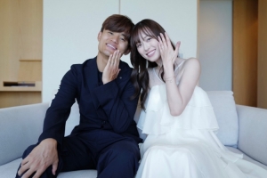 姐弟恋!25岁日本国脚久保建英宣布与28岁女演员福原遥结婚