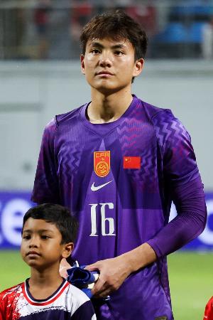 热议U23国足铜牌:能不能让李昊旗手!谁能想到三大球男足挣面子