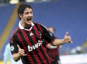 帕托:我效力的米兰是世界最强球队,卡迪纳莱坚信会重返胜利道路