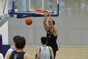 广东男篮晒球队训练视频:队内对抗实录⏱️冲刺备战季前赛
