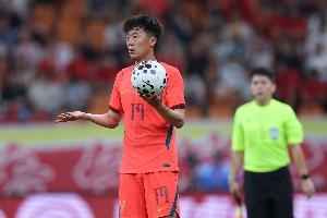 绝对主力?刘洋、韦世豪连续4场国足首发,本期国足唯二全部首发