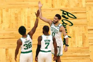 斯玛特:杰伦·布朗这种FMVP也会被这样交易 NBA商业一面令人无奈
