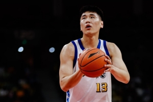 全面开花!广厦半场4人得分上双 领先吉林23分