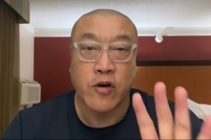 马健:勇士5年续波姐目前看是值的 还要看库里退役后他能否扛重任