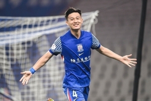 记者:蒋圣龙休战十个月需时间找状态,申花伤员仅剩盖伊、李可