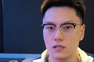 李弘权:拉塞尔麦基很有实力 但球队还是要磨合 因篮球是团队项目