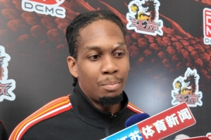 江苏外援格雷:CBA是一个天赋很高的联赛 很享受在这种联赛打球