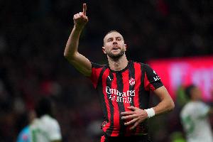 官方:米兰与帕夫洛维奇续约至2031年,包含进一步延长合同选项
