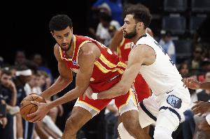 队记:开拓者与凯莱布·休斯坦签Ex-10合同 后者预计为混音出战
