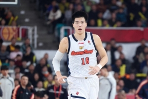 近乎弃用!焦泊乔5中3拿到6分3板1助 上半场未得分