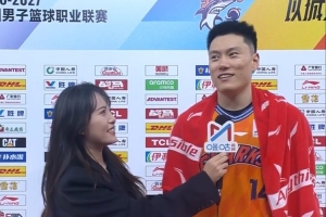 李弘权谈隔扣:队友传了个好球 我觉得机会挺好的 就自然的发生了