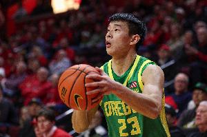 中规中矩!林葳替补出场16分钟 6投2中&三分5中2得到6分2板1断