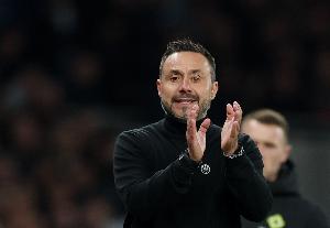 英媒:破咒之夜!热刺客场2-0切尔西,德泽尔比重塑球队信念